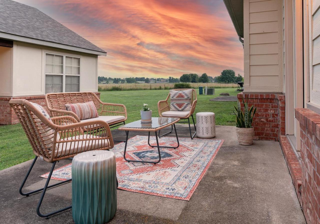 Cottage Getaway - Quiet Cottage Charm Near U Of A Fayetteville Exterior photo